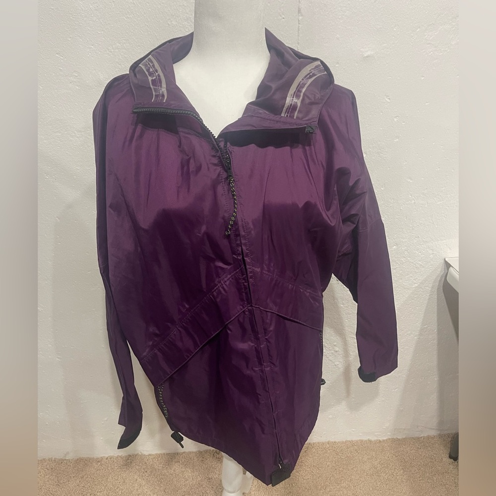 L. L. Bean Outdoors Pullover Light/Rain coat
